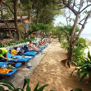 vinh-suong-seaside.hotelsphanthiet.com/